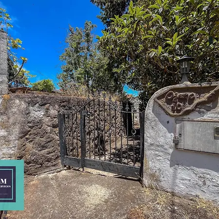 Casa Brumas De Arbejales بيت للعطل *